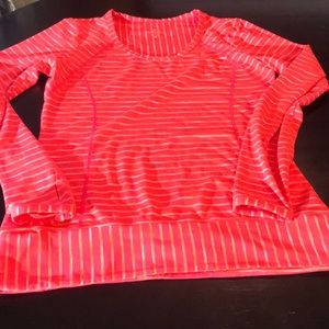 Looks Great Med Athleta Long Sleeve Pink Top 🌈